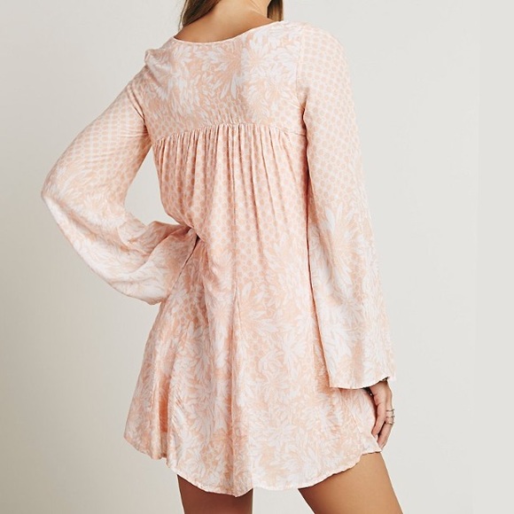 Dresses & Skirts - Flowy Bell Sleeve DRESS Tunic White Pink Peach
